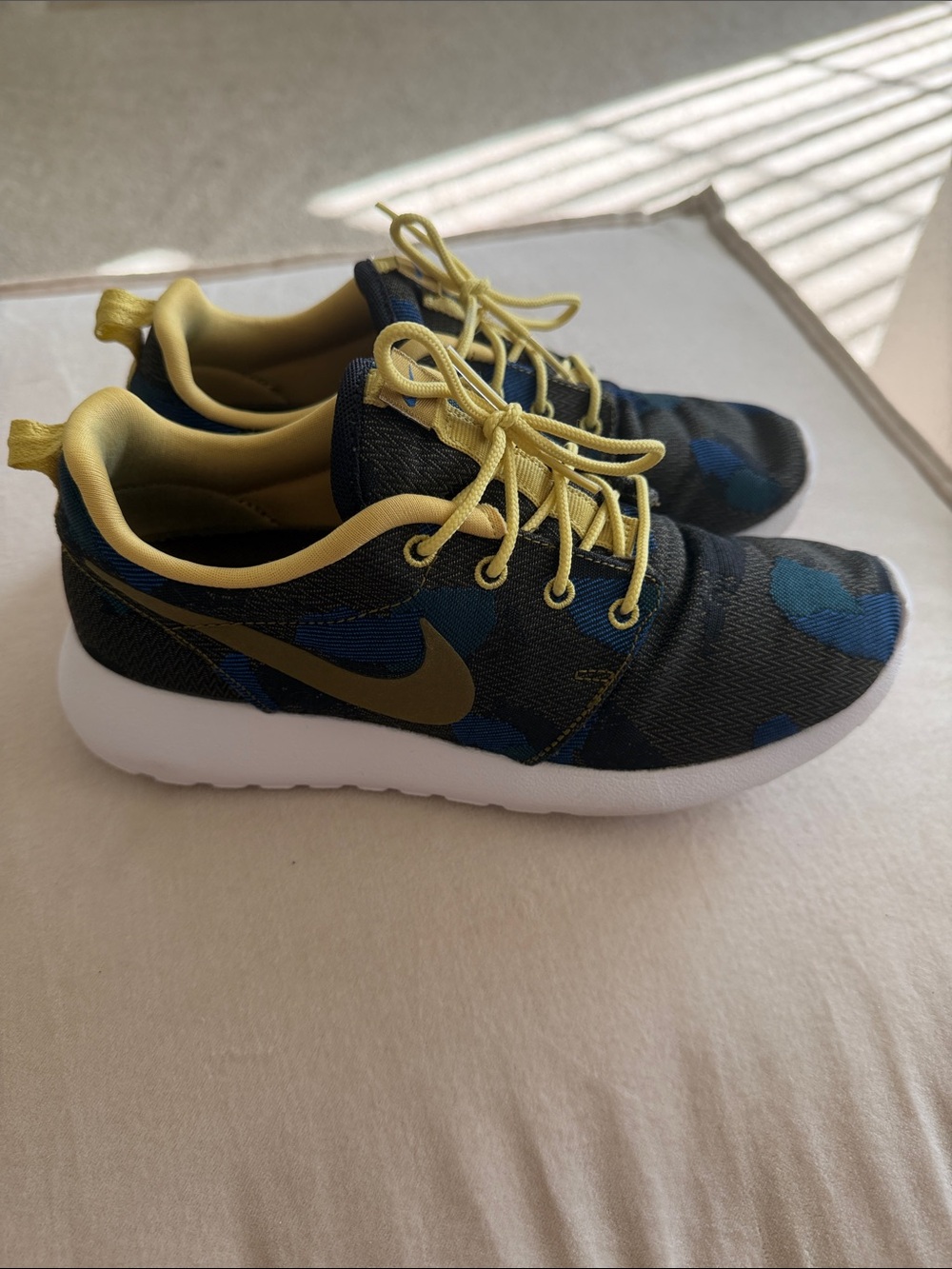 Women’s Nike Roshe One Sneakers